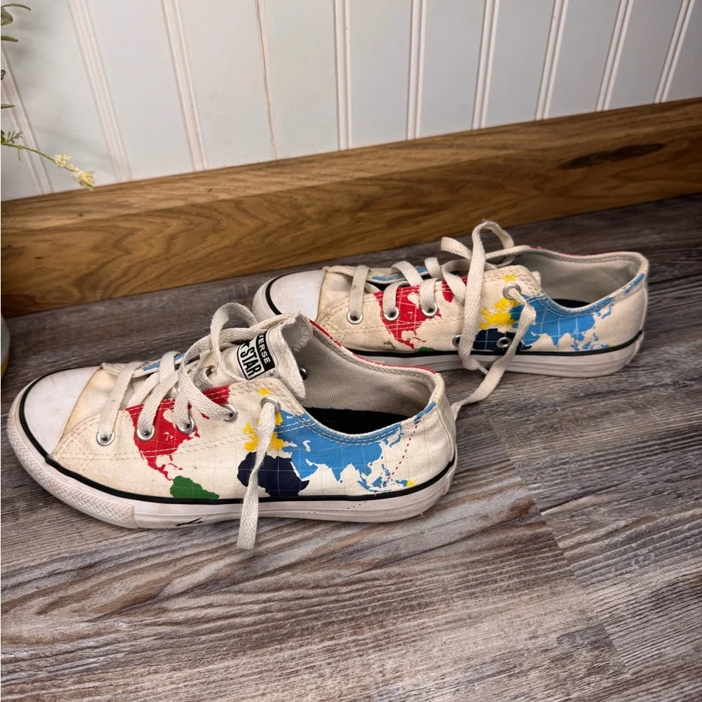 Converse All Stars Chuck Taylor Junior Map Globe Travel Classic Sneaker Junior 3